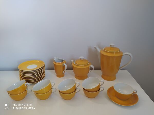Service à café vintage en porcelaine de Limoges couleur jaune orange