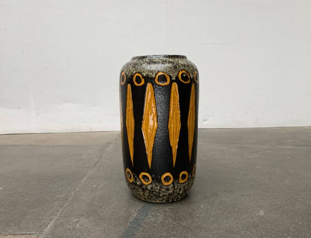 Brutalist sun vase in West German pottery WGP from the mid-century by Scheurich, 1960s.
