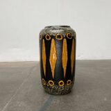 Brutalist sun vase in West German pottery WGP from the mid-century by Scheurich, 1960s.