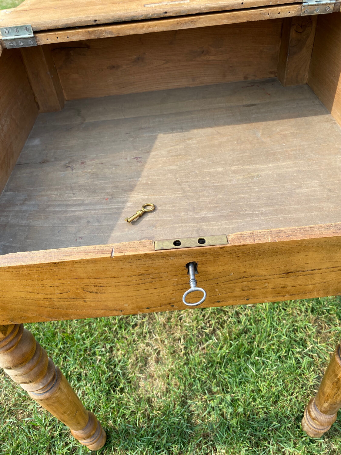 Bureau pupitre