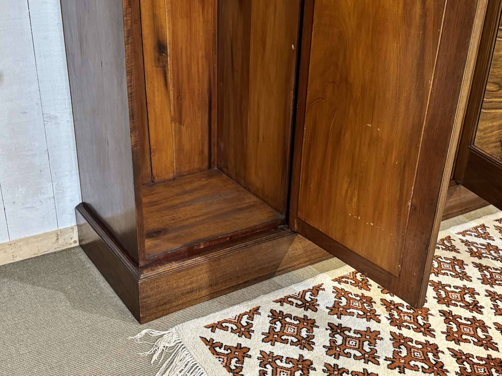 Armoire dressing anglaise en acajou 19ème
