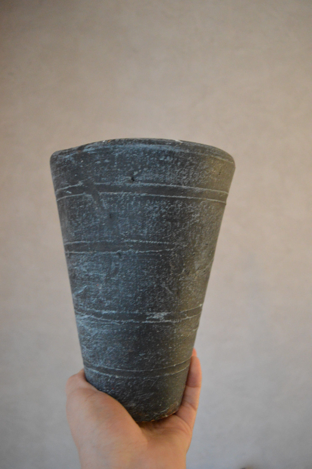 Planter scarred décor