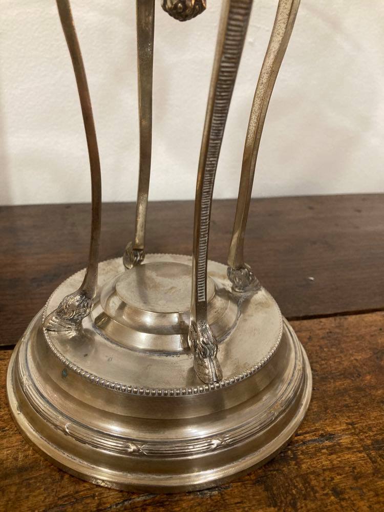 Art Deco silver metal cut on foot