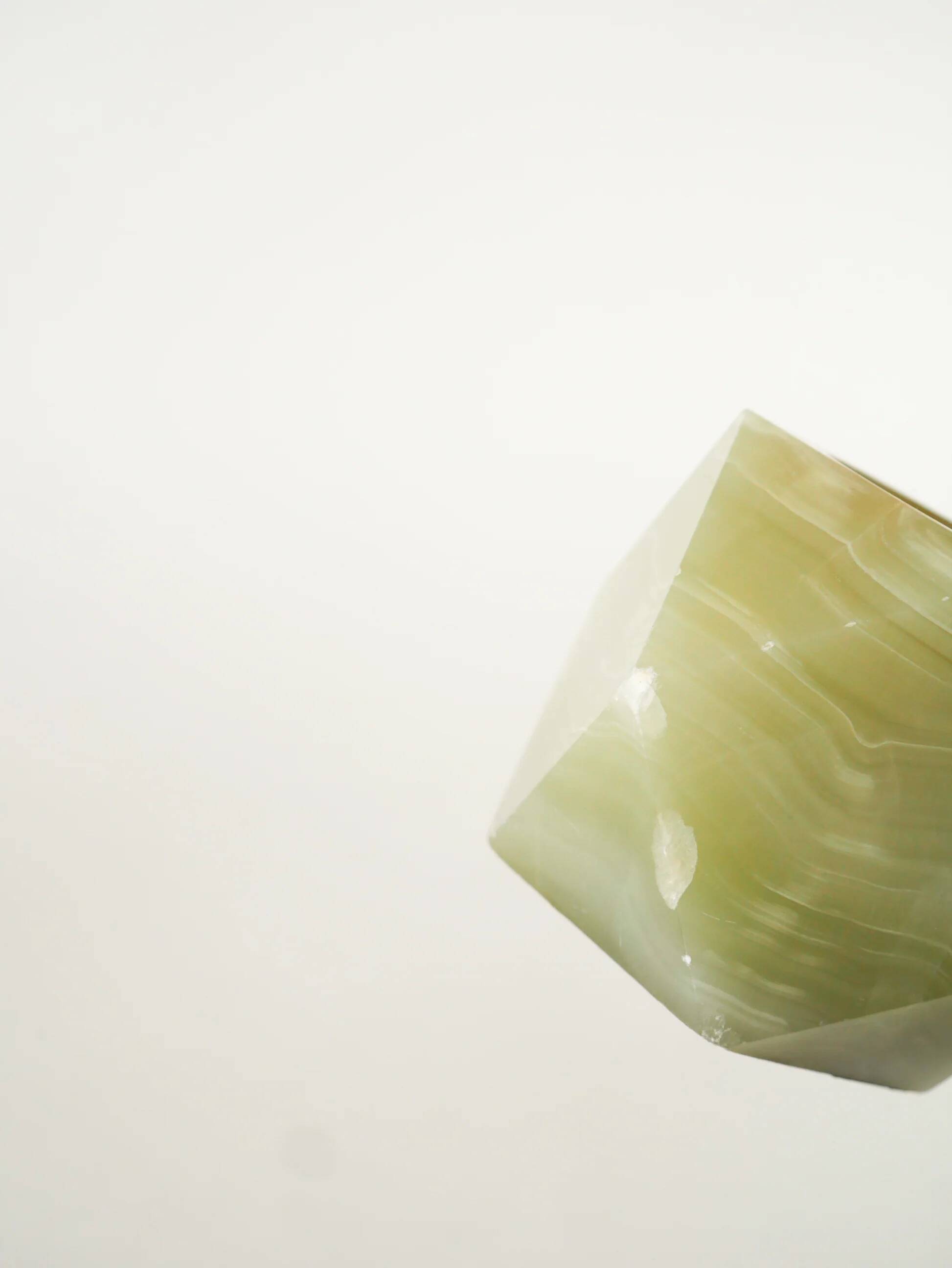 Bougeoir hexagonal en albâtre, 1970