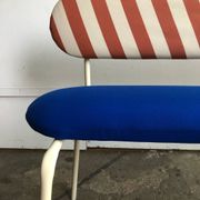 Banc contemporain en tissu