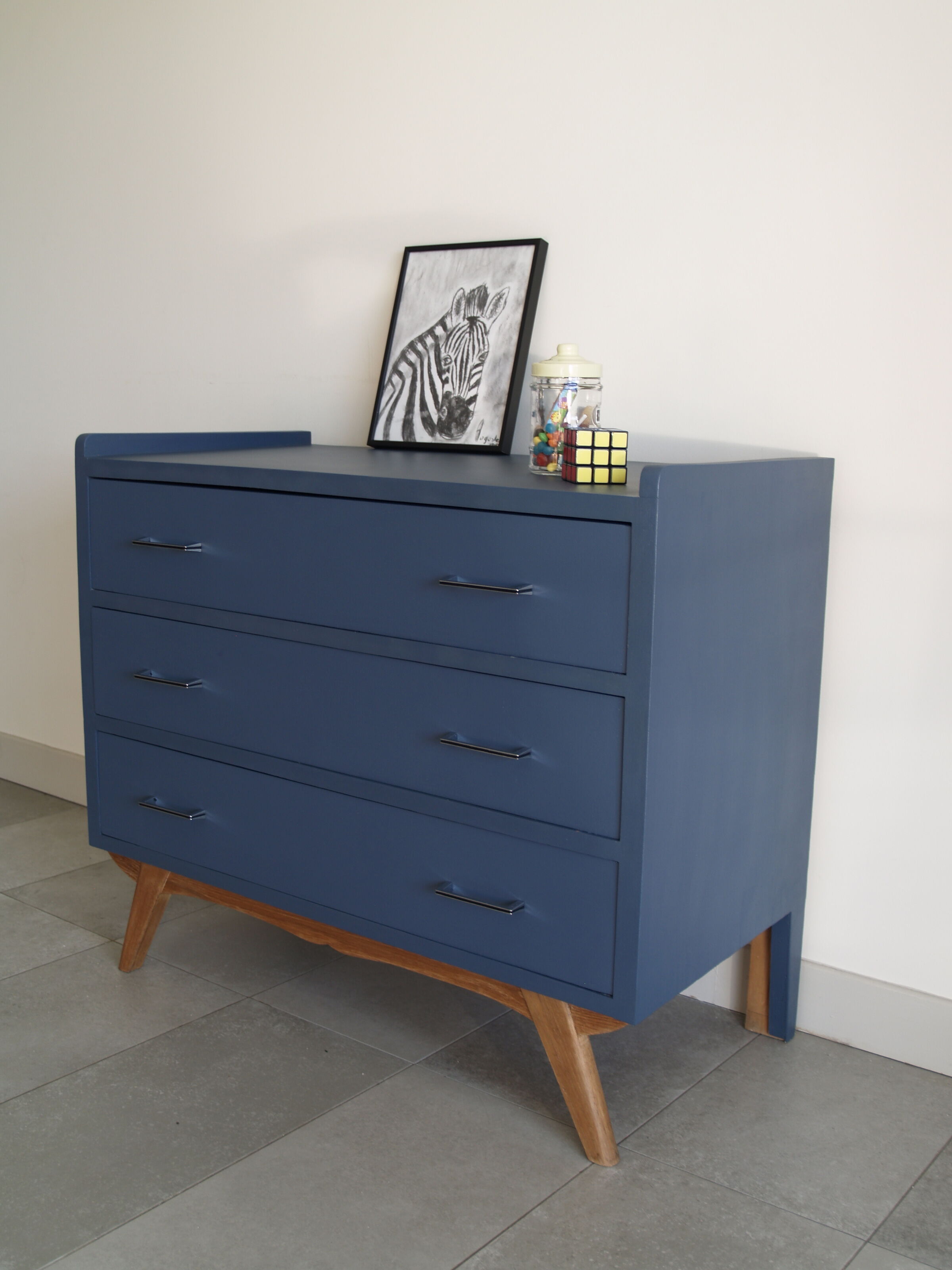 Vintage  dresser