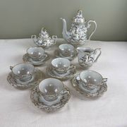 Antique coffee service in fine gilded porcelain – for 6 people – Vintage
