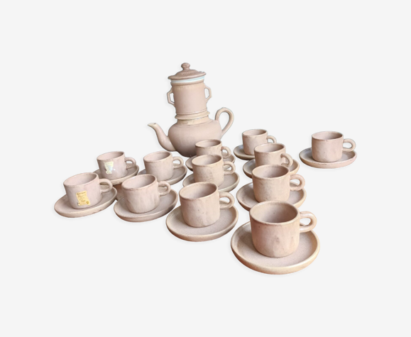 Service de 12 tasses avec soucoupes et une verseuse - Vieux grès de la Tour