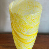 Vase en verre soufflé