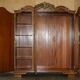 Armoire triple en placage de noyer Waring & Gillow