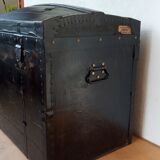 Travel trunk 1900