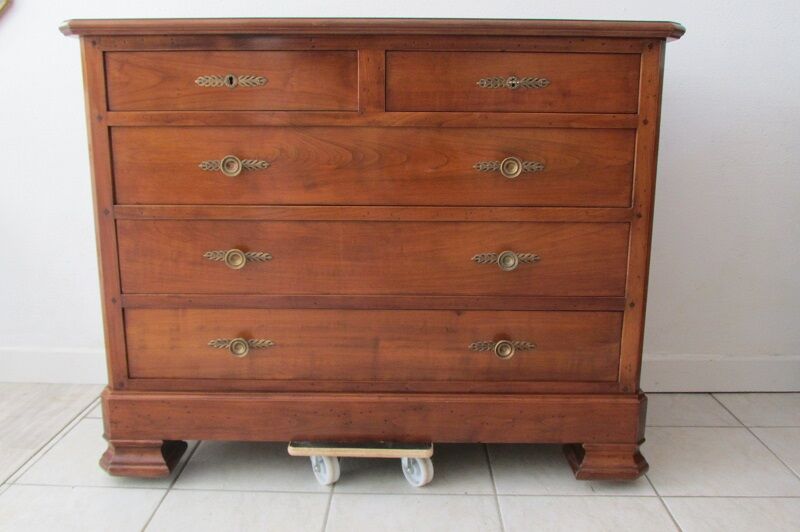 Louis Philippe chest of drawers in solid cherry, 5 drawers