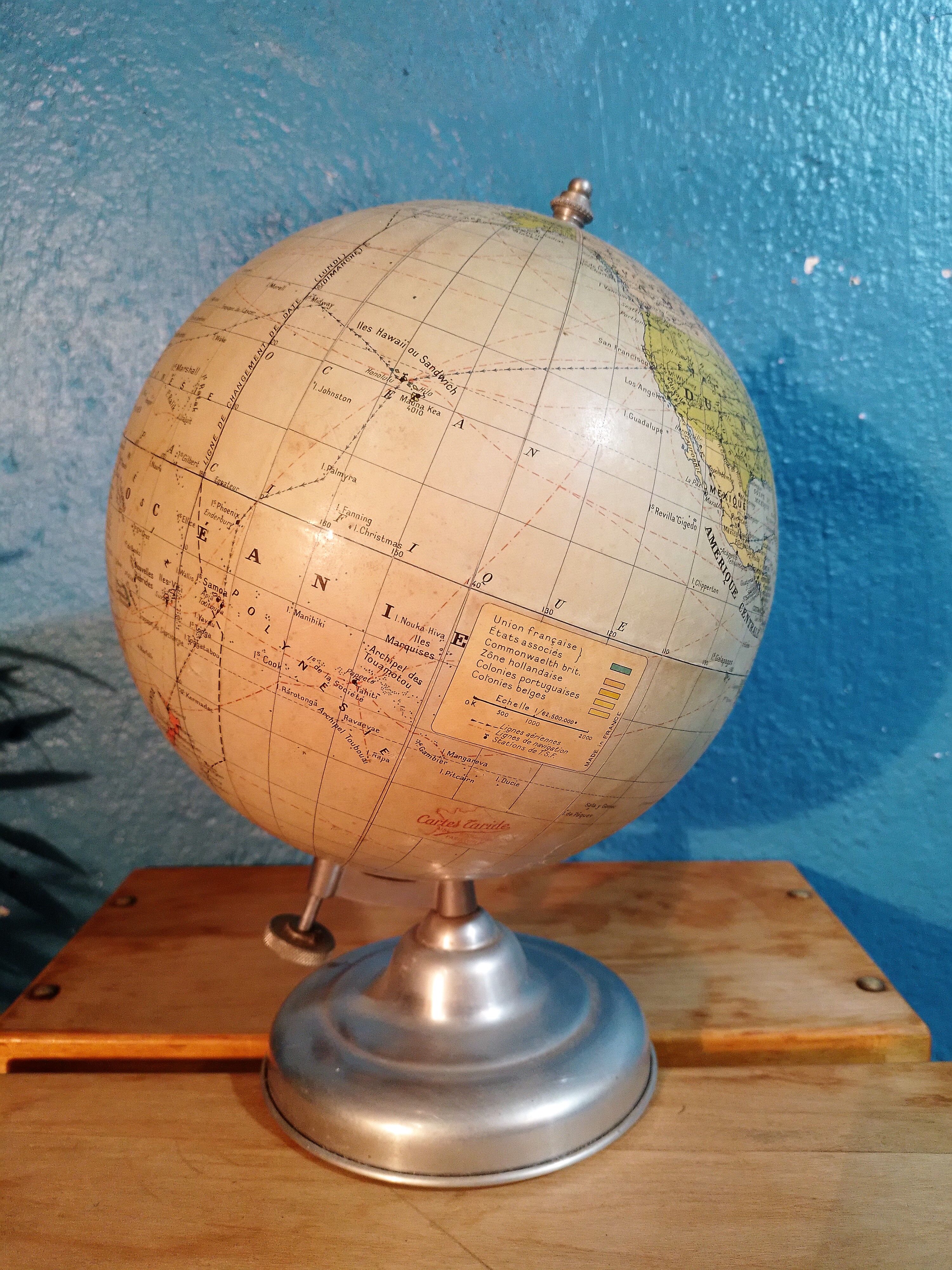 Terrestrial globe Taride 1950s