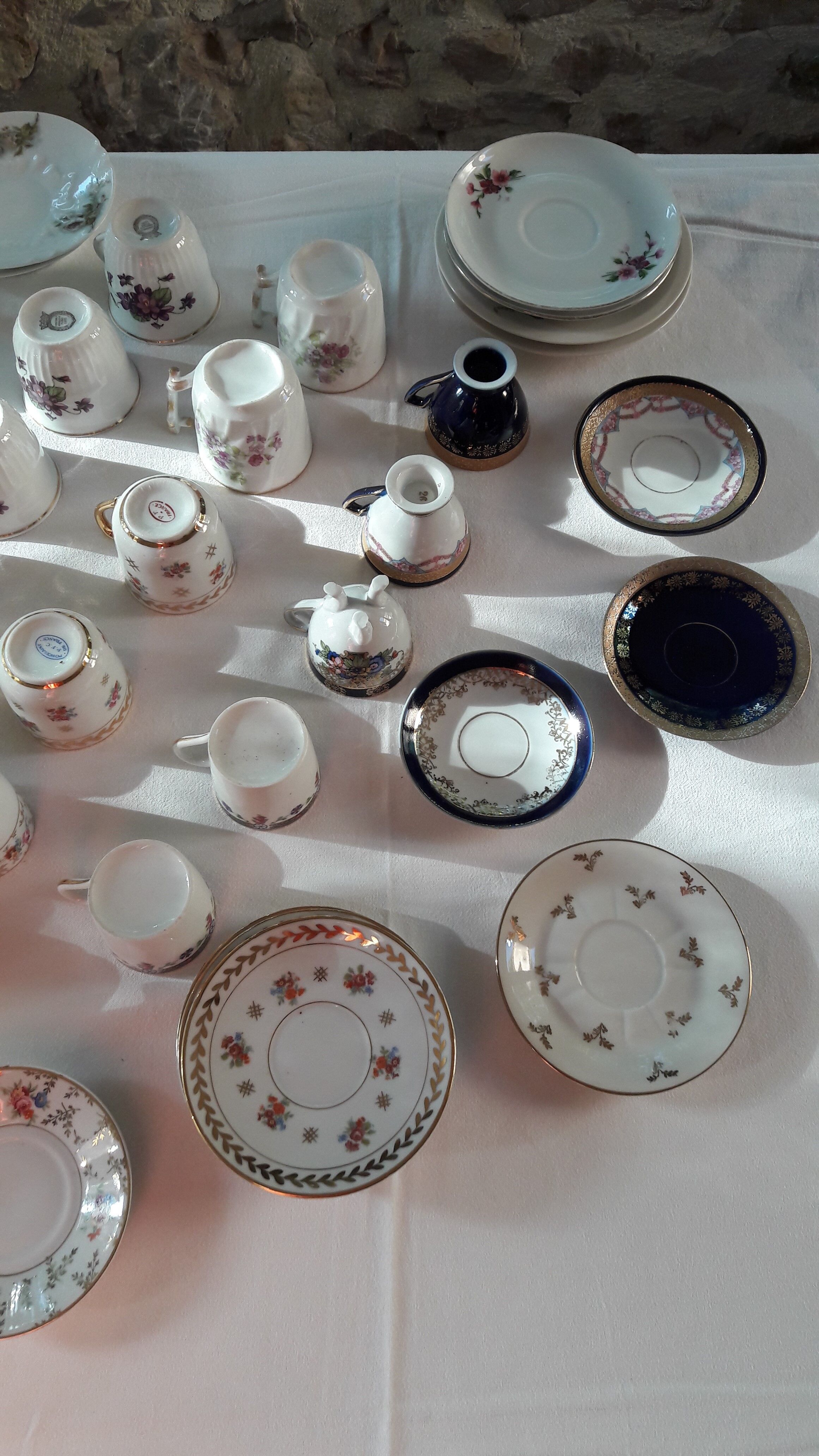 Lot of 23 coffee cups and saucers Old Fine Porcelain