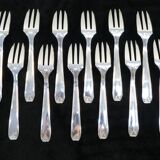 12 fourchettes a gateaux en métal argenté