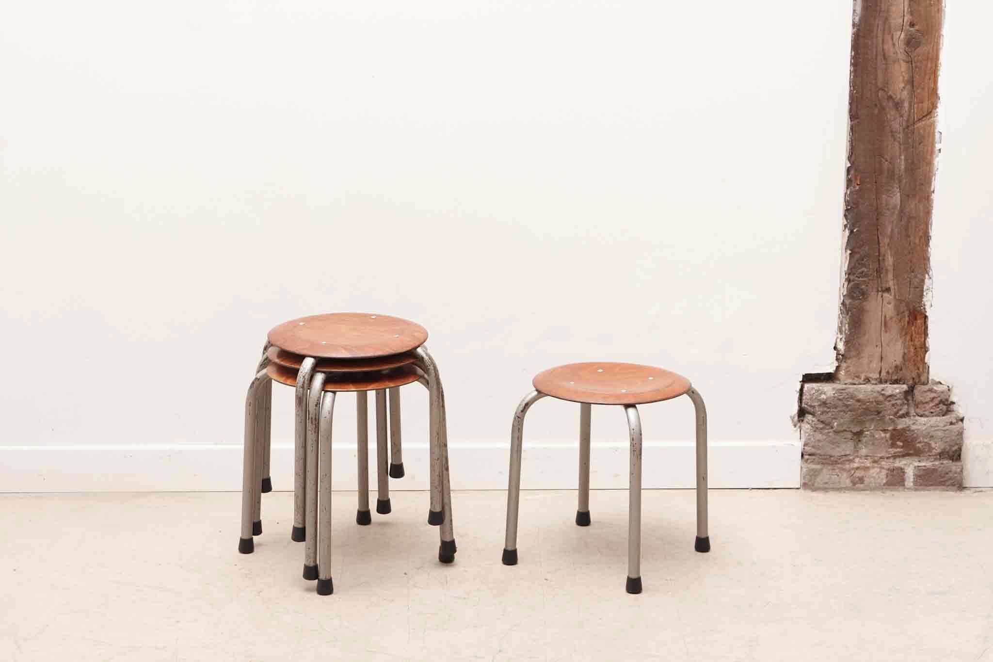 Tabouret vintage galette chêne et pieds gris