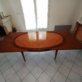 Oval table, varnish Louis XV style