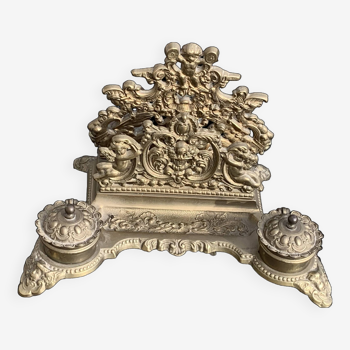 Old double inkwell in gilded brass, chiseled with old angels