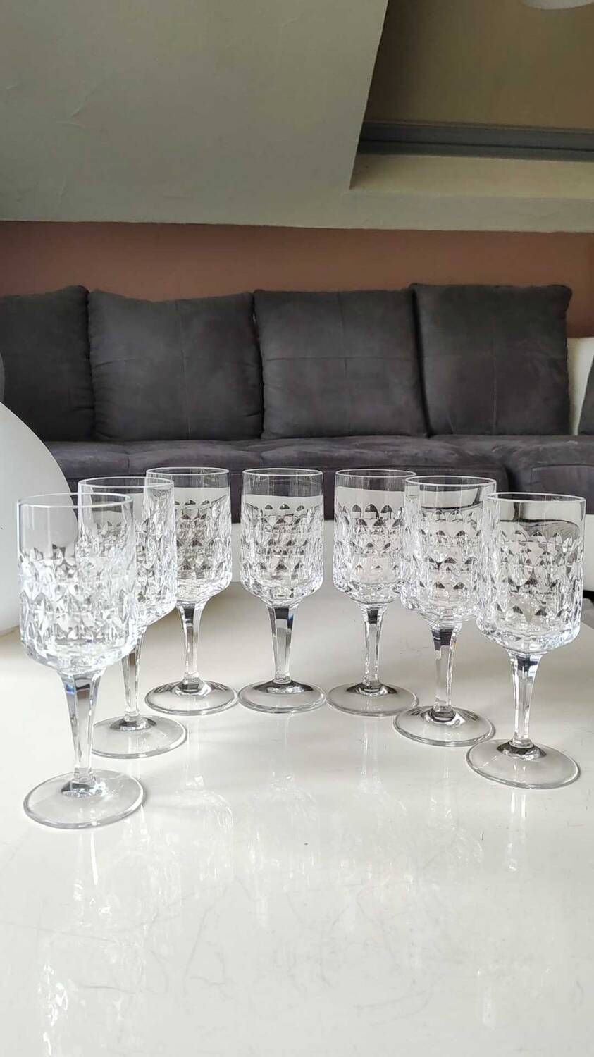 Lot 7 x Verres à vin. Peill & Putzler. Modèle Granada. En cristal.