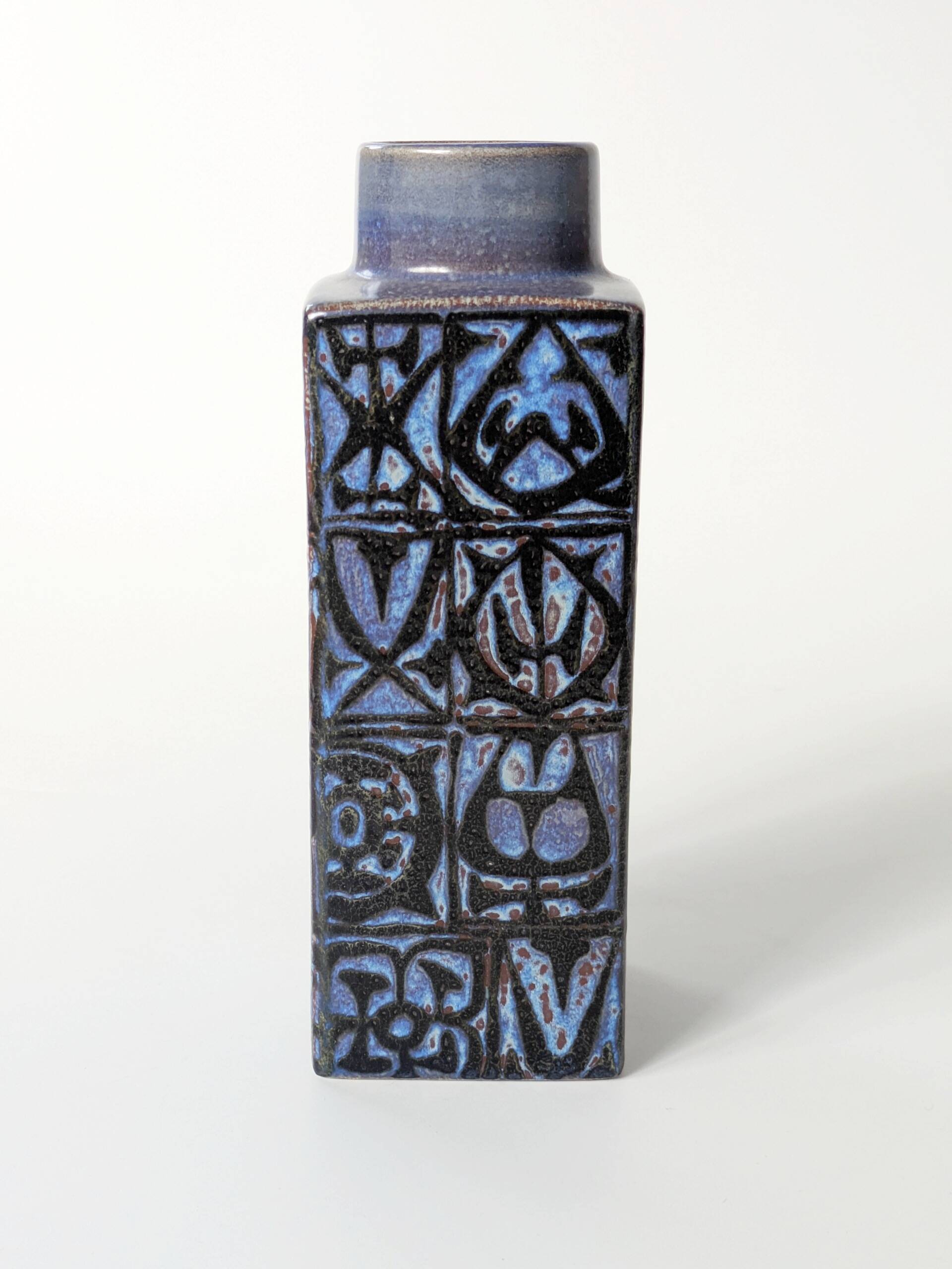 Royal Copenhagen BACA vase by Nils Thorsson, Danish ceramics, 1970s