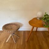 Tabouret en osier pieds croisés