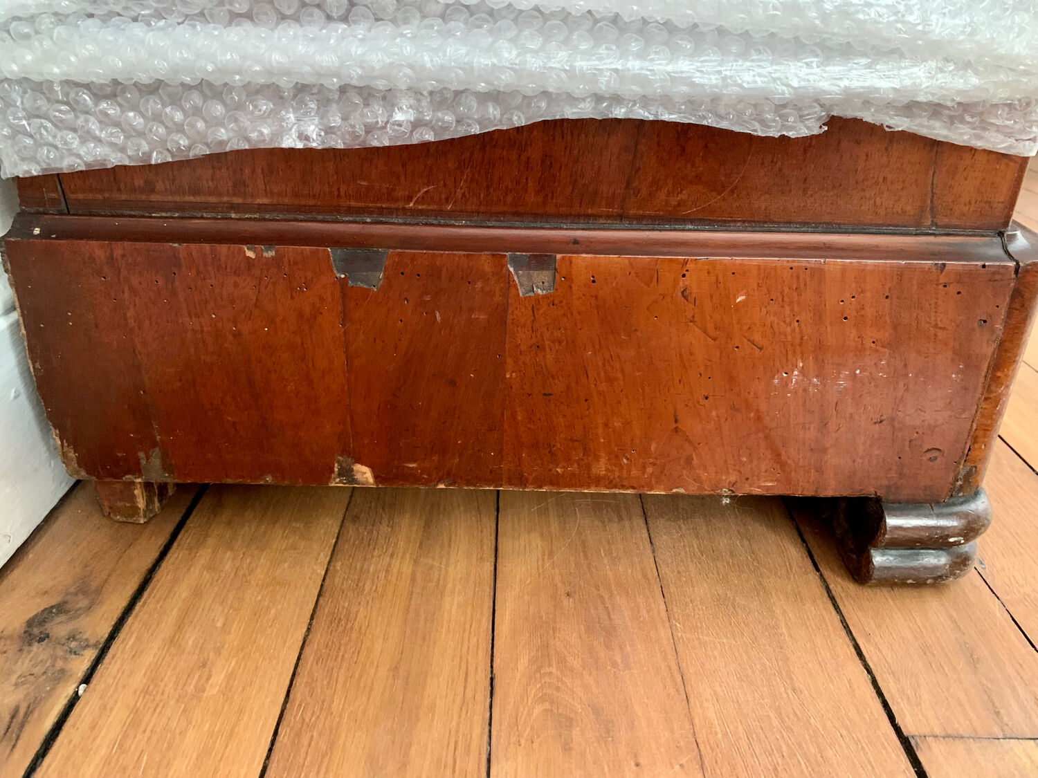 Chest of drawers with marble top