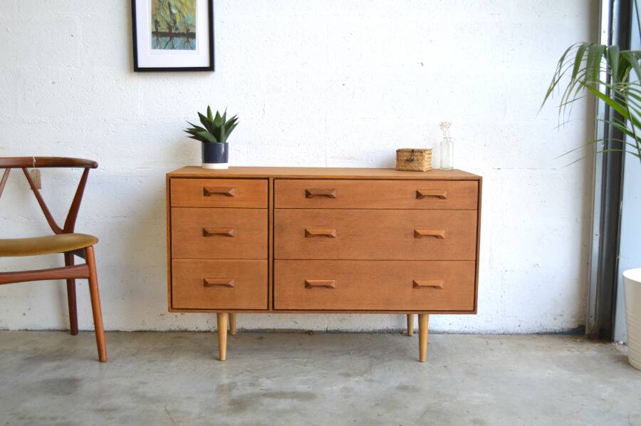 Stag chest of drawers 112cm