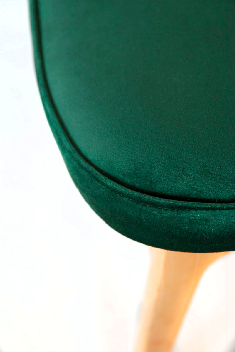 Set of 6 chairs retapissees