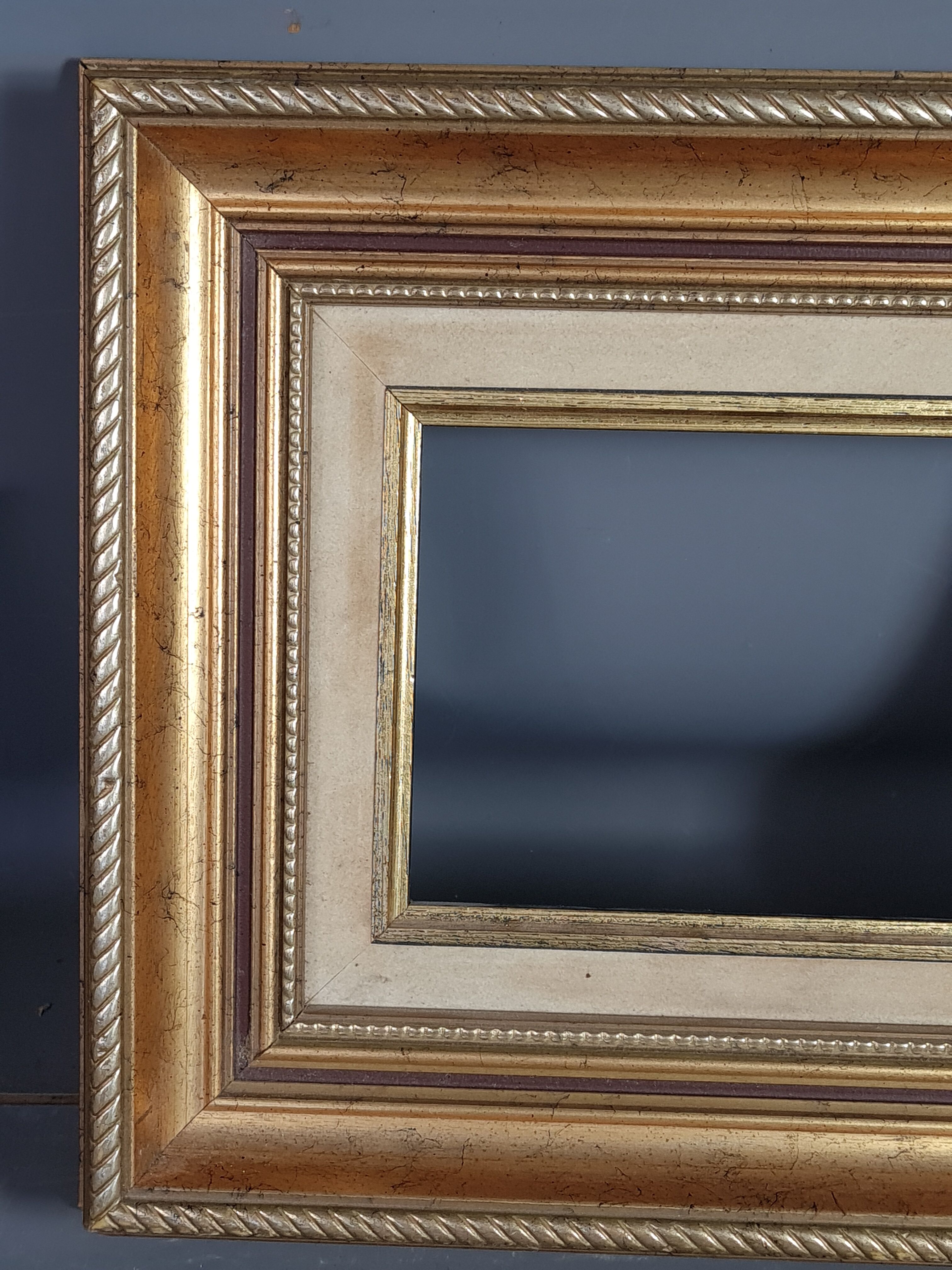 Frame wood stucco gilded gold leaf 30x26 foliage 16.4x11.9 cm