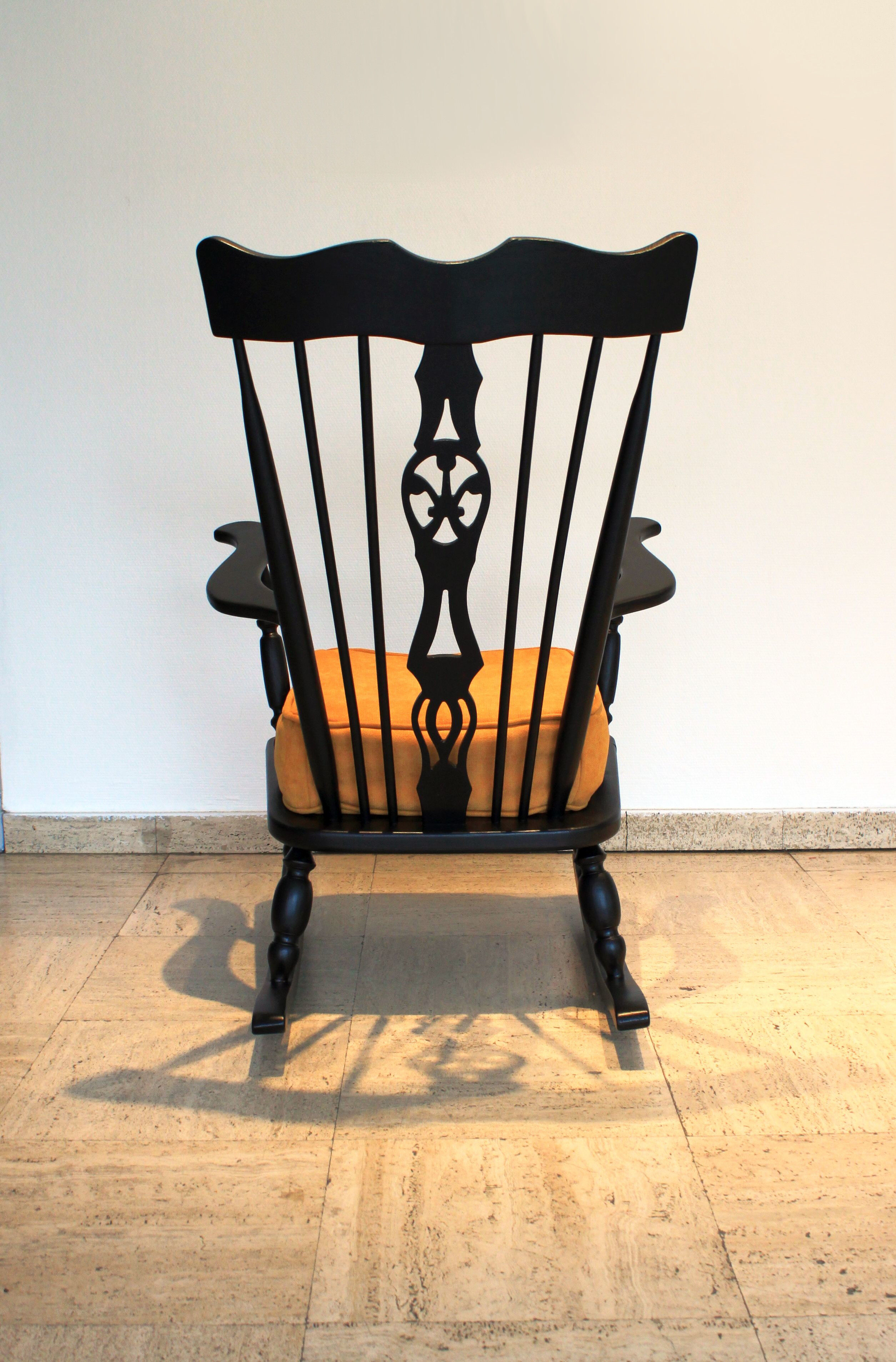English rocking chair, Windsor style, 19th.