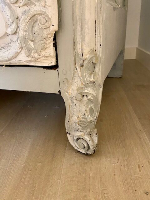 Painted chest of drawers