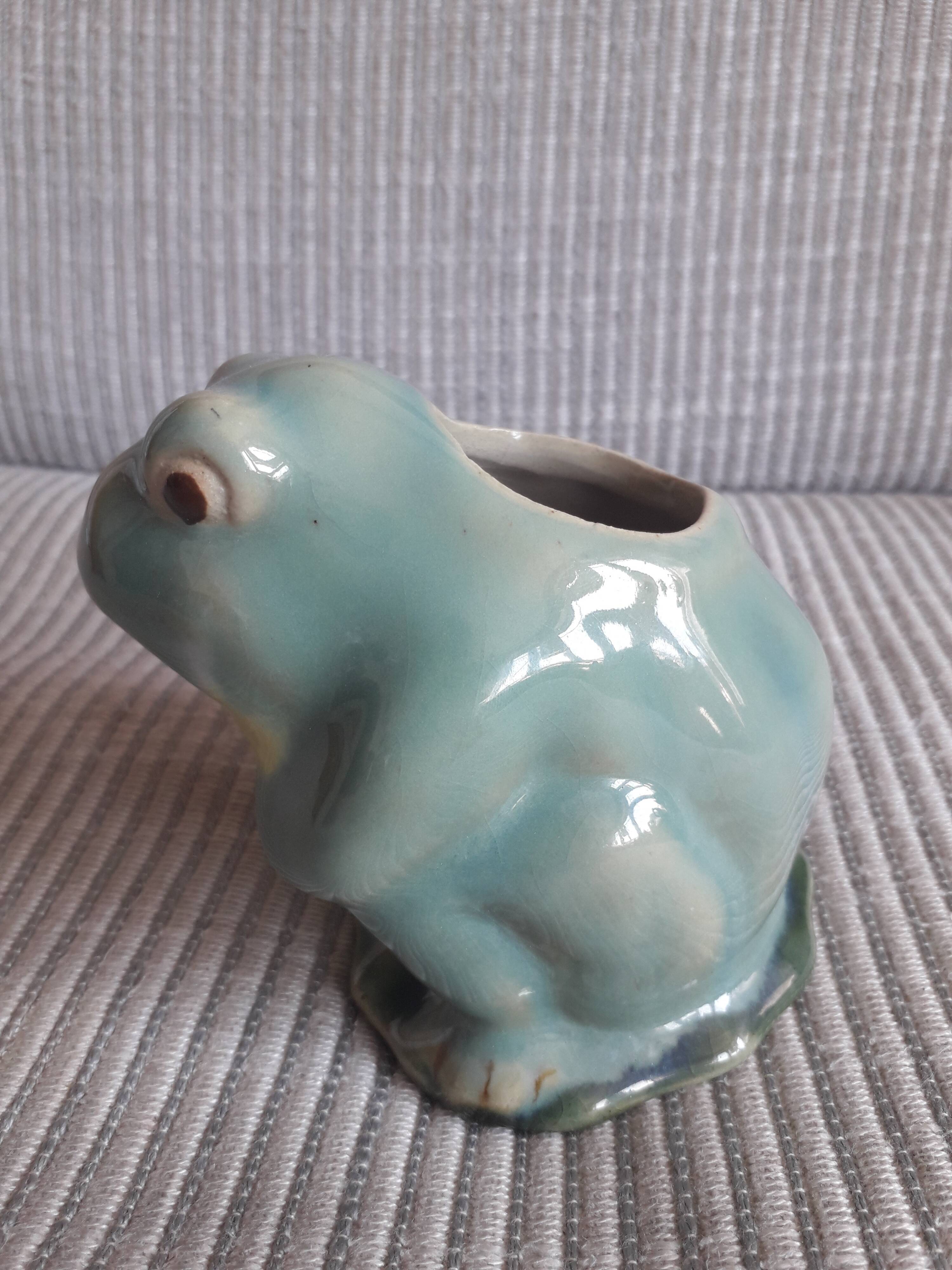 Vintage ceramic frog