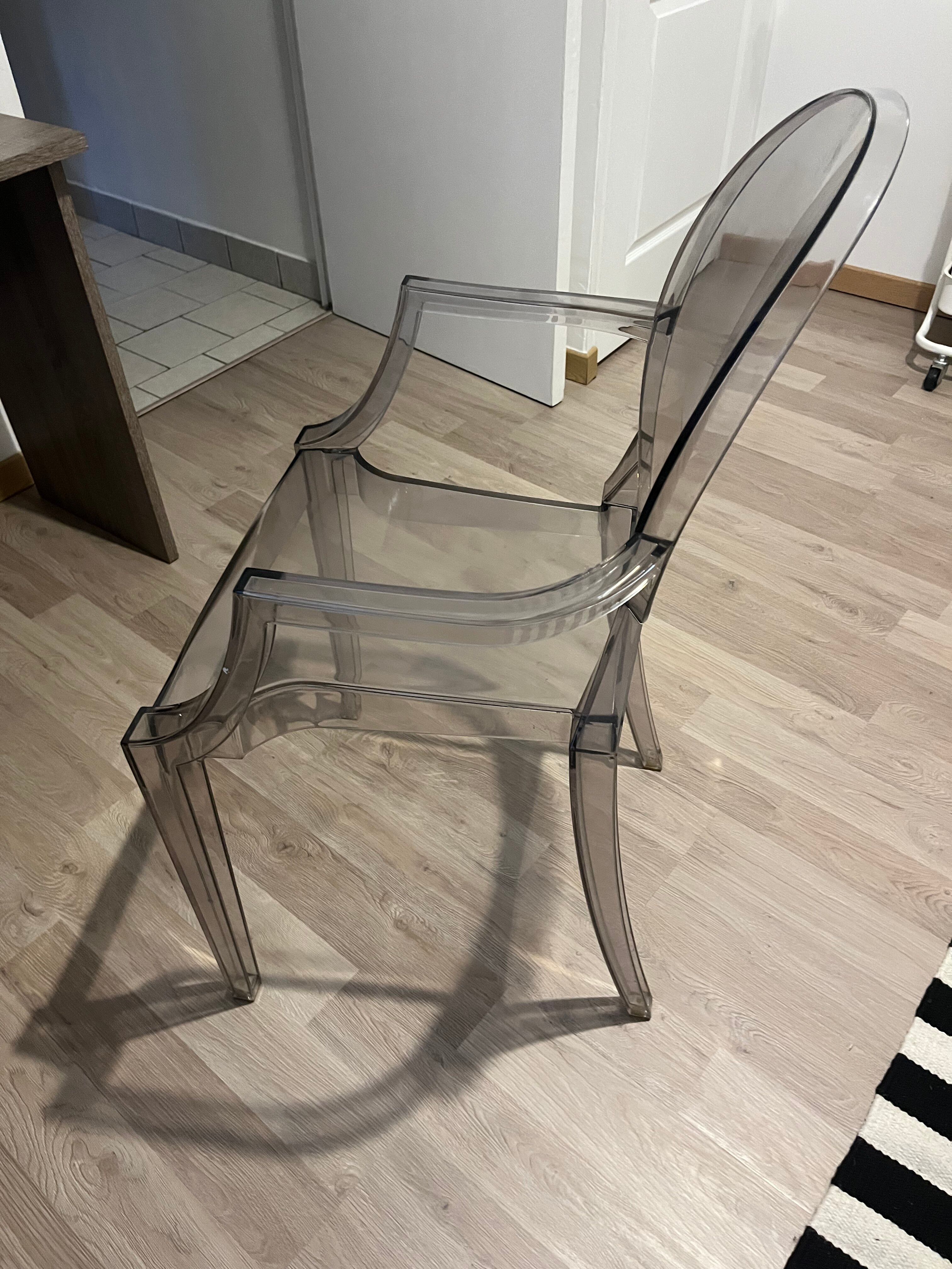 Kartell LOUIS GHOST chair by Philippe Starck