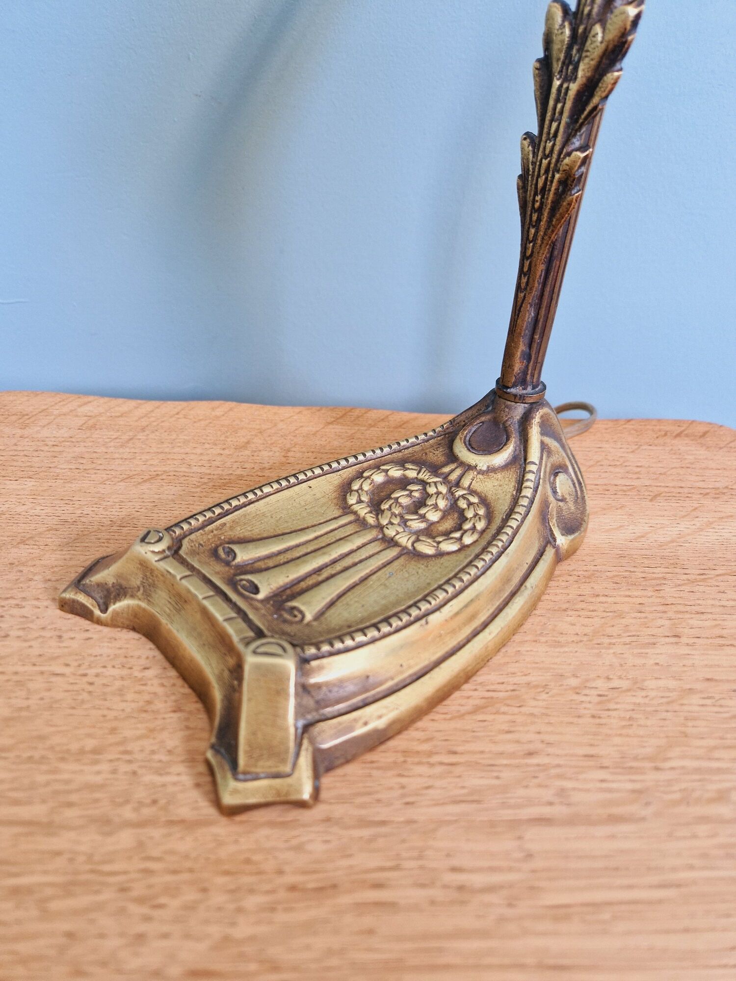 Art Nouveau table lamp in bronze, Noverdy France bobèche