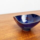 Mid-century German studio pottery bowl by Rainer Doss, 1960s.