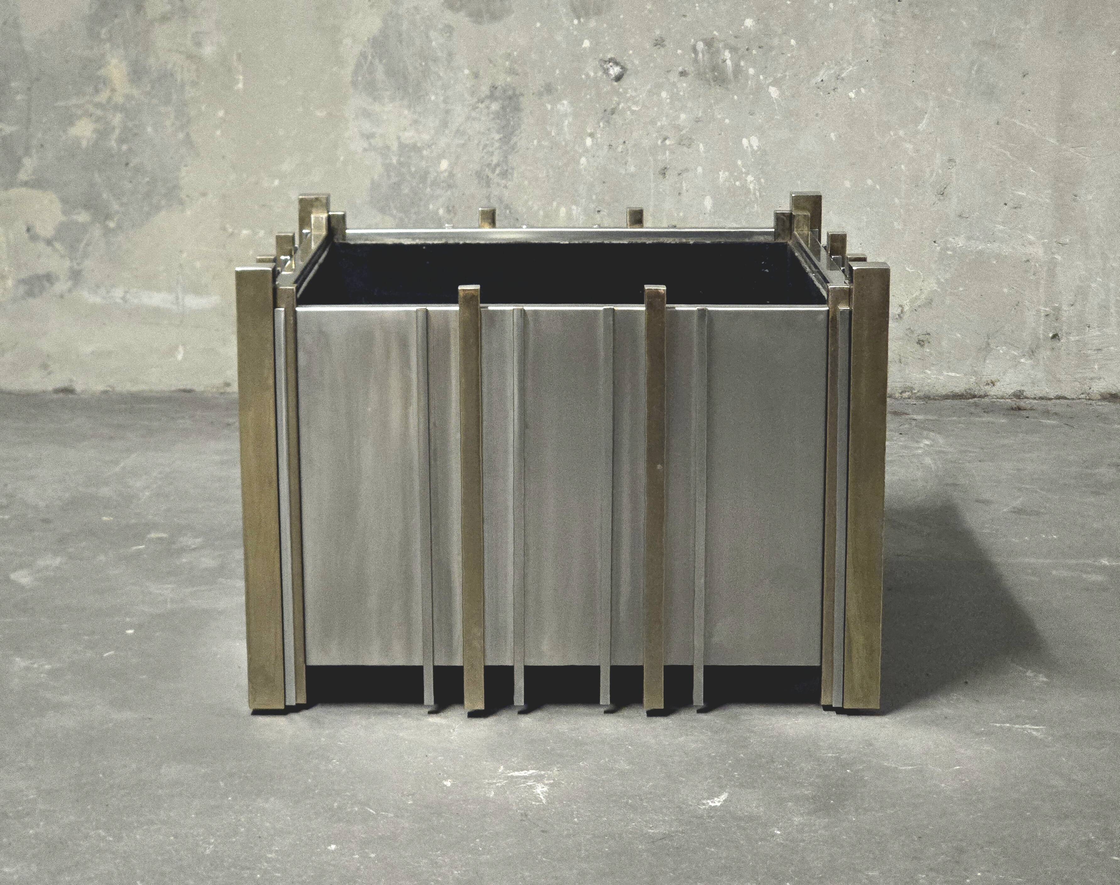 Romeo Rega for Zevi, attributed to – Chrome and brass planter, It