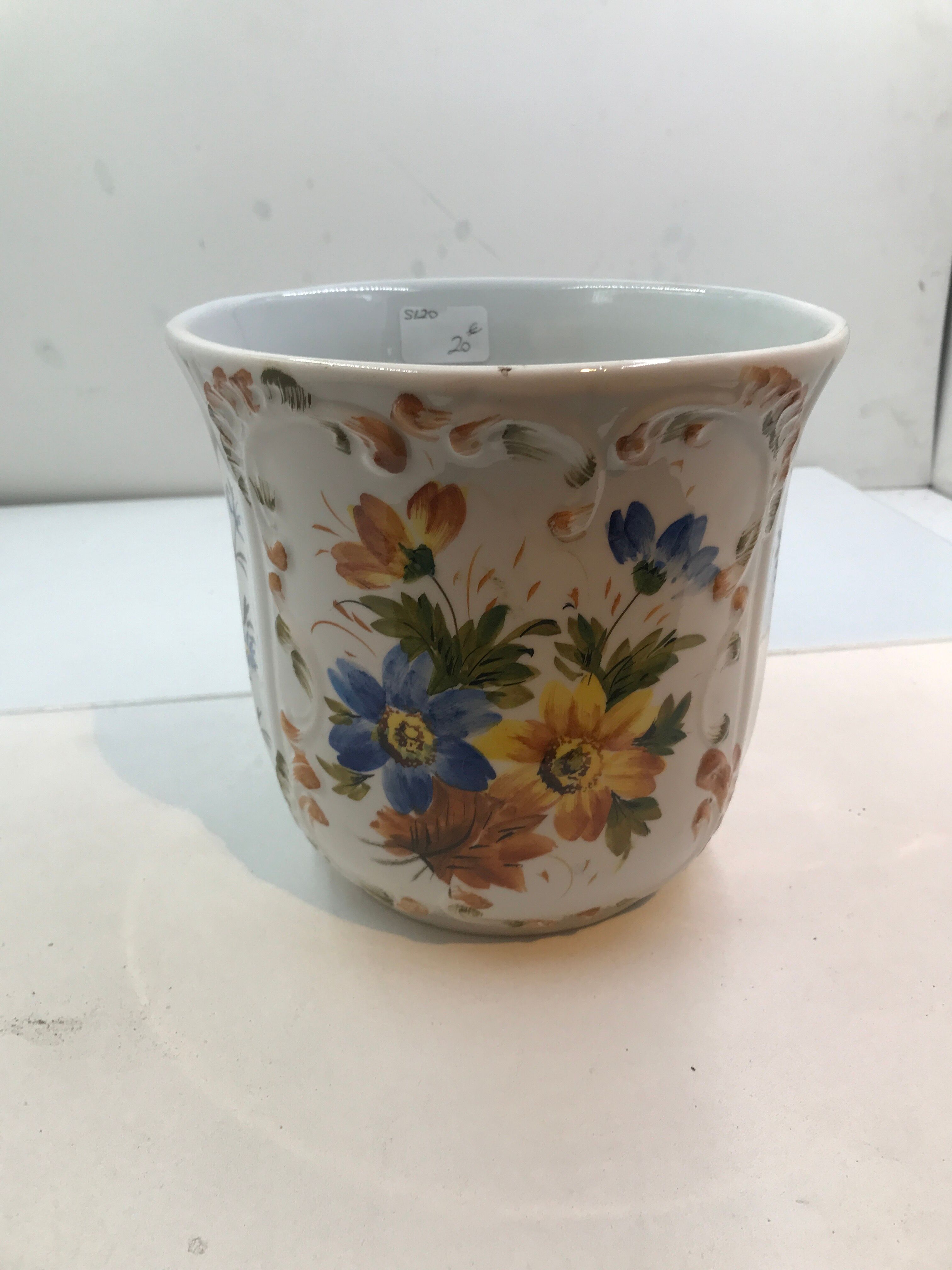 Earthenware pot cover