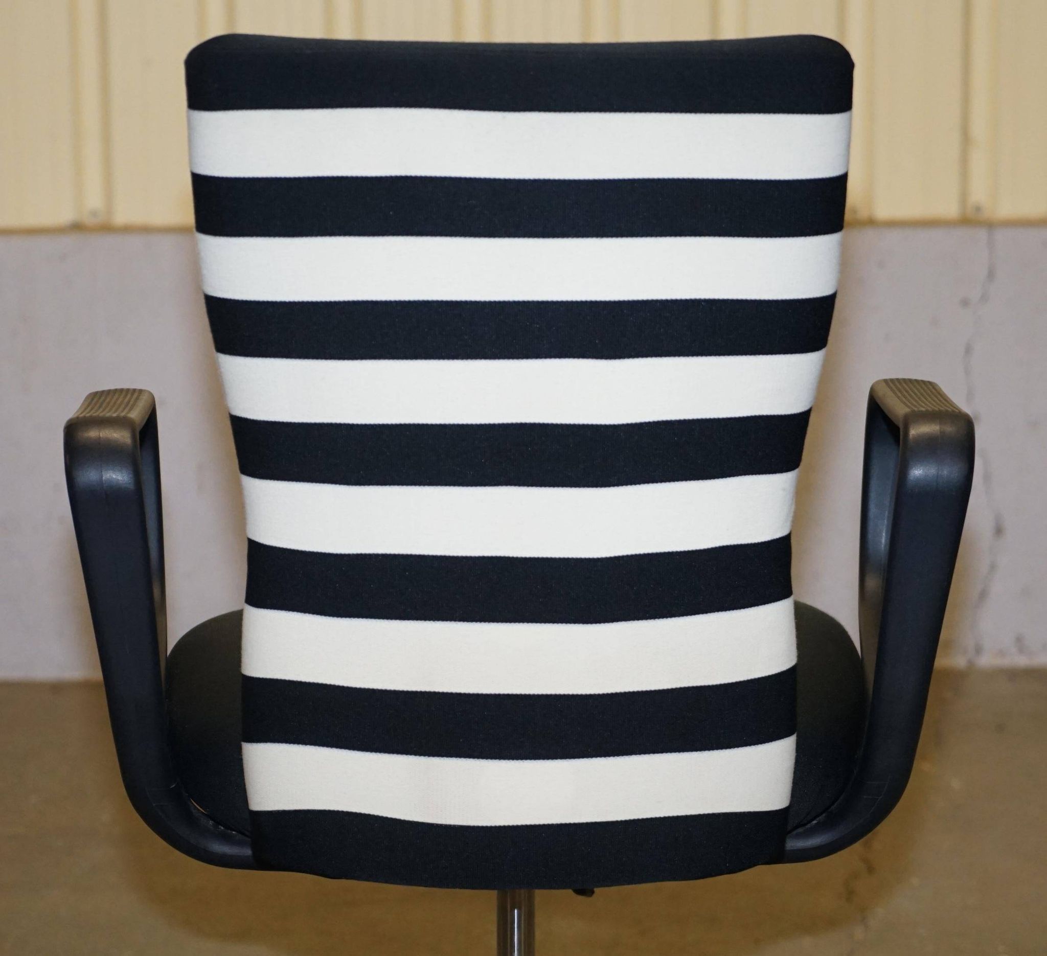 Vitra ergonomic office chair