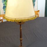 Lampe à poser en fer battu, façon haute epoque, h 70 cm
