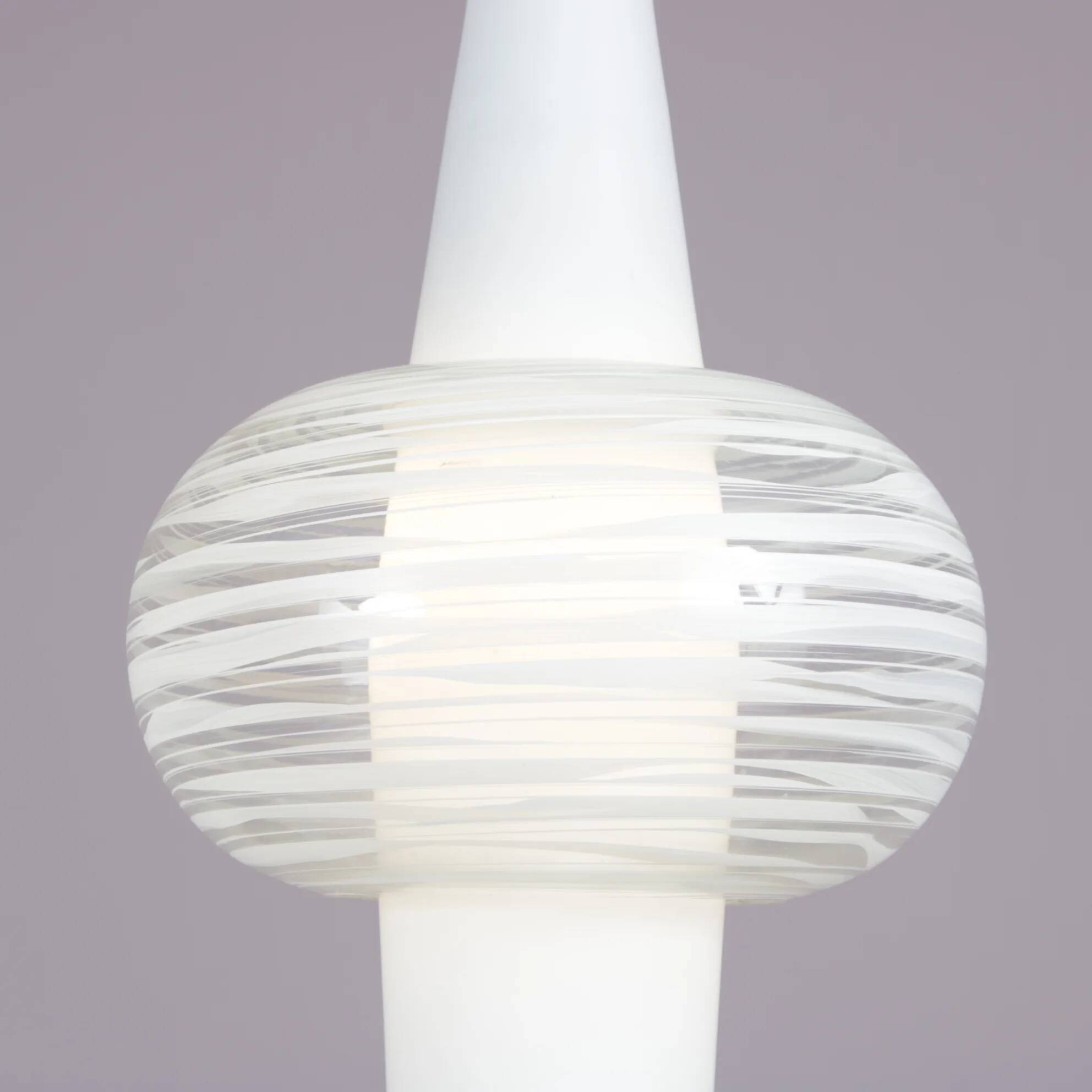 Suspension en verre des années 1950 par Louis Kalff pour Philips, Pays-Bas