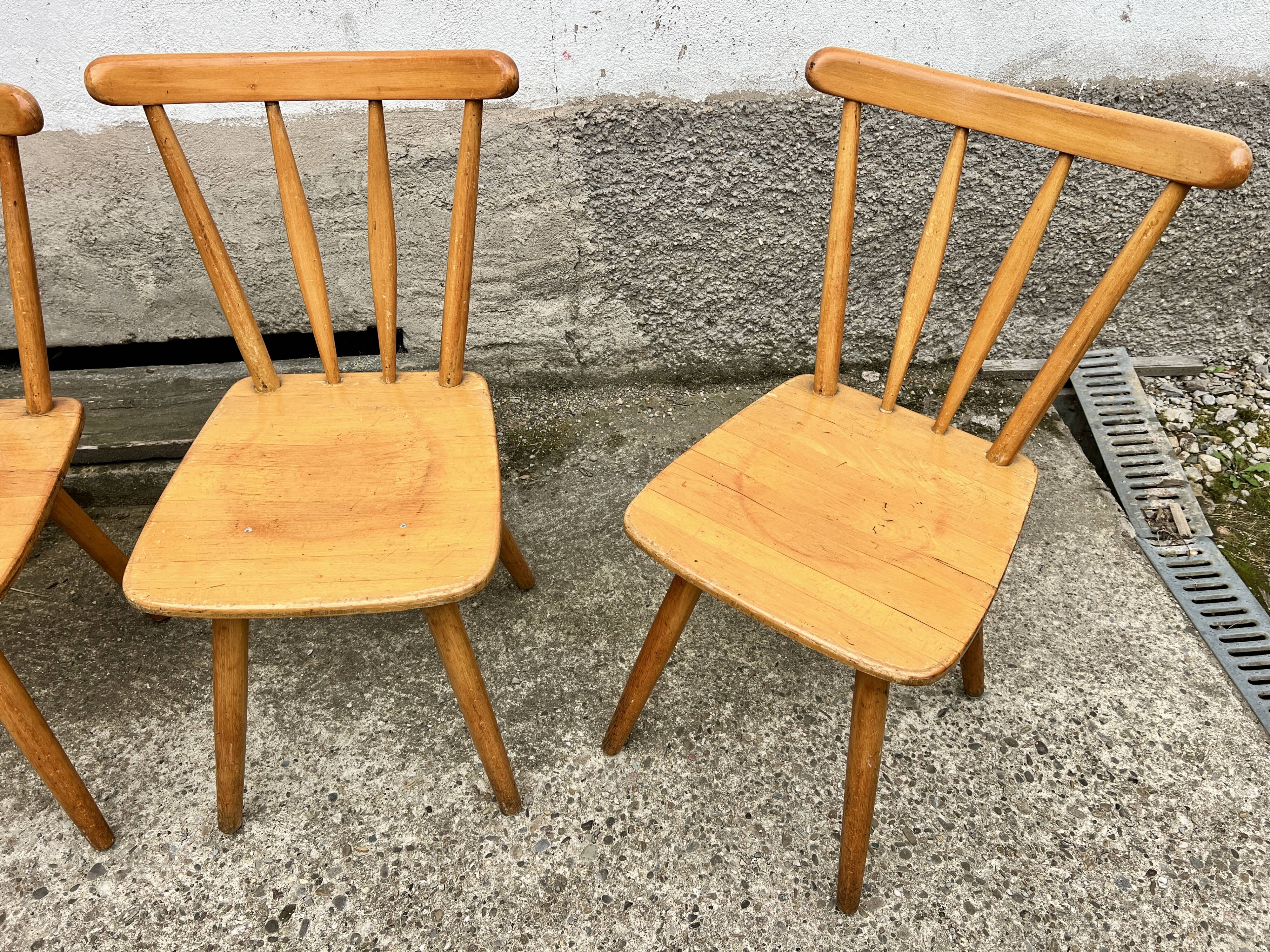 Set of 6 vintage bistro chairs - Warm stained wood