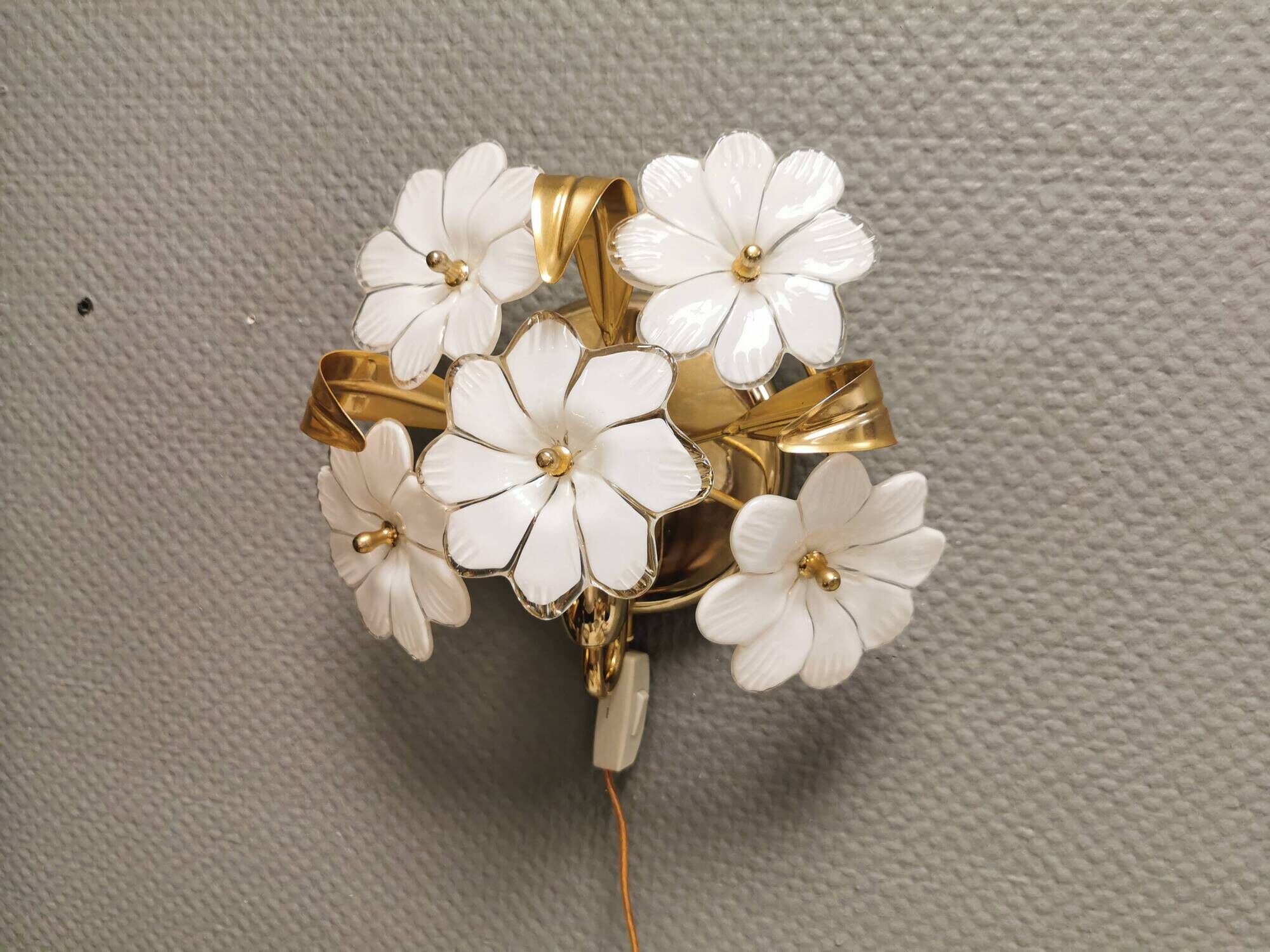 Swedish wall lamp in transparent and white glass shaped like flowers 1960s