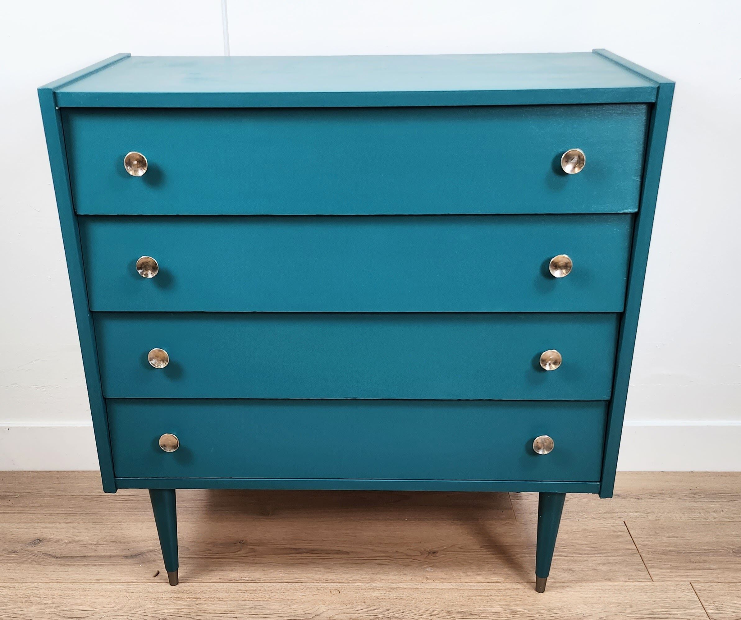 VINTAGE CHEST OF DRAWERS YEAR 60