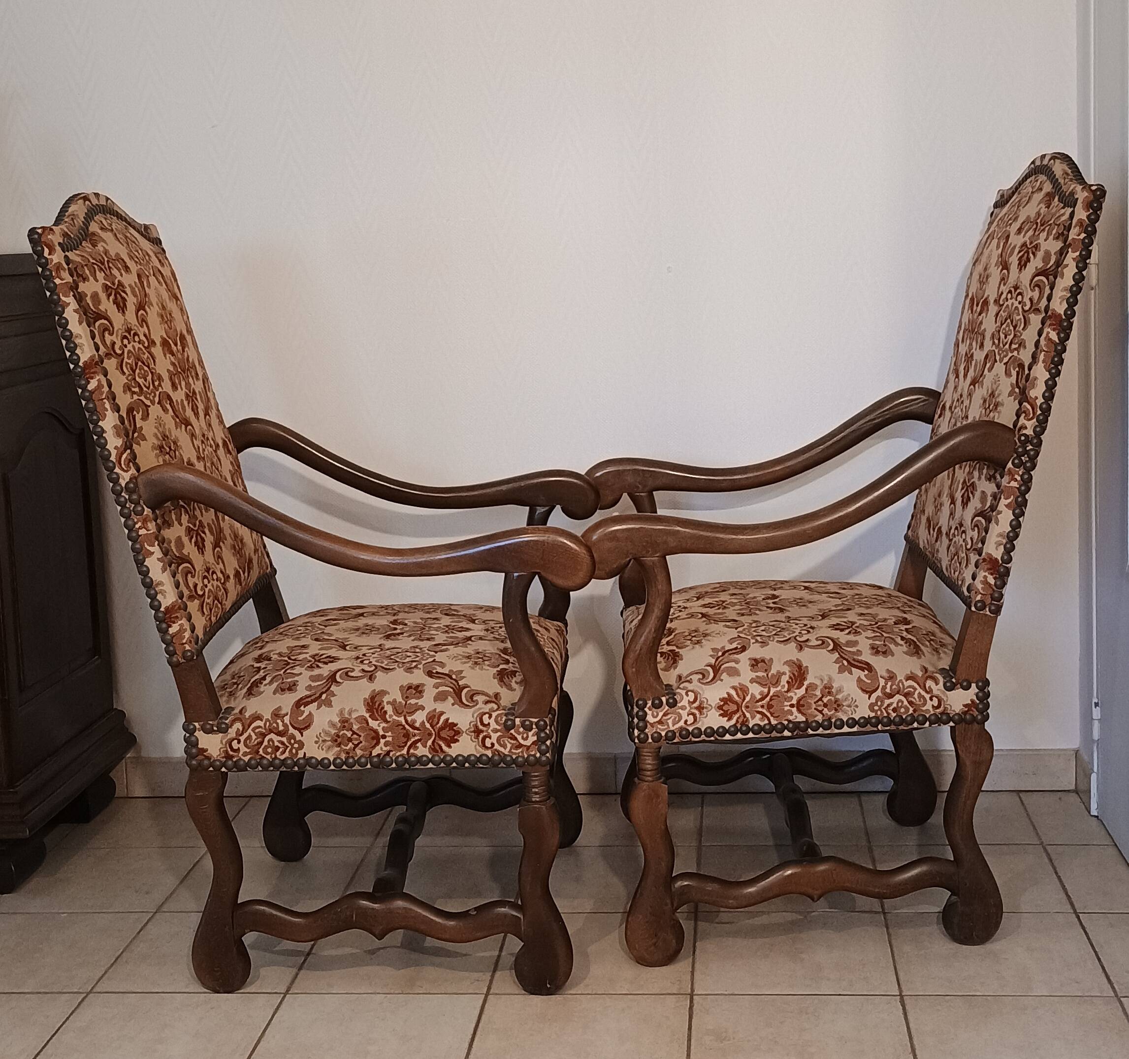 2 Louis XIII armchairs and 4 chairs