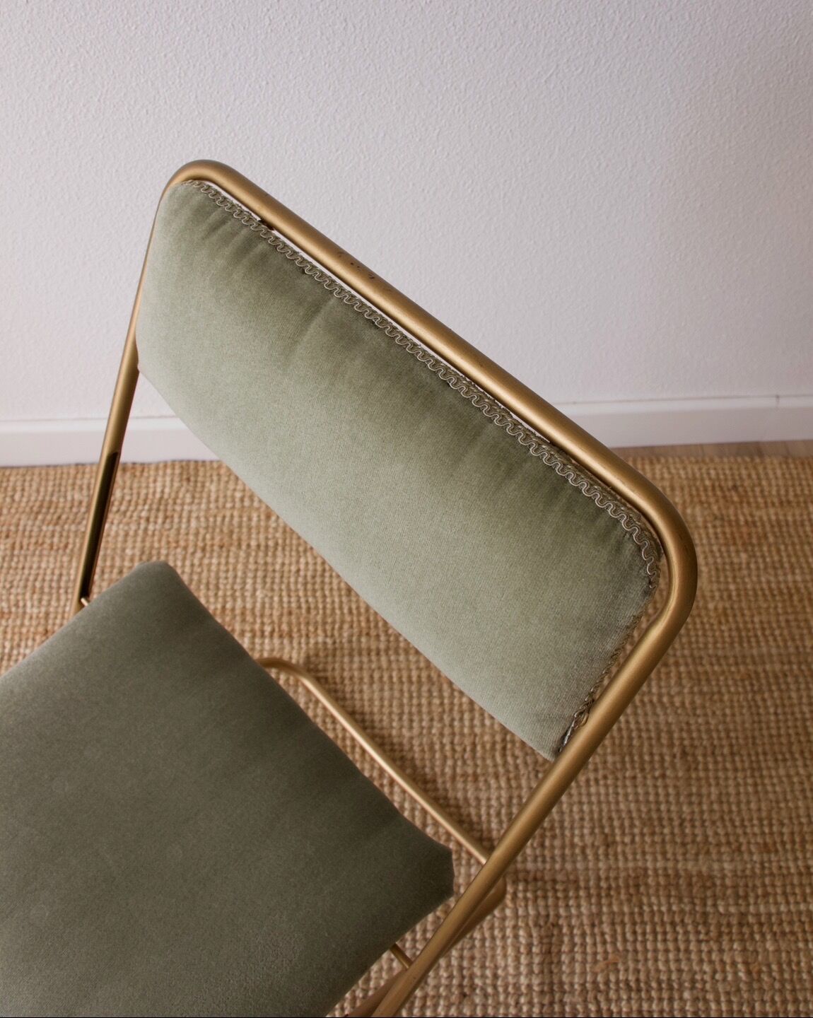 Vintage lufuma chair