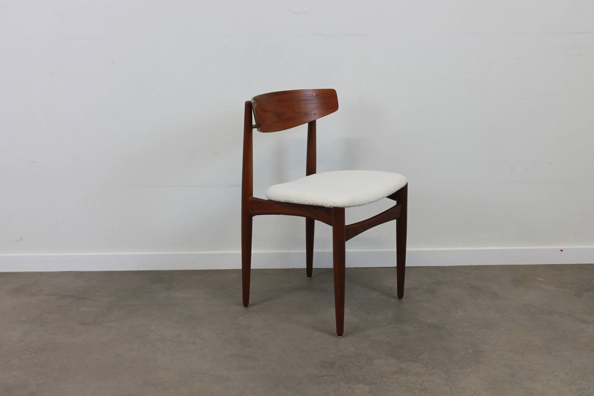Set de 4 chaises scandinaves