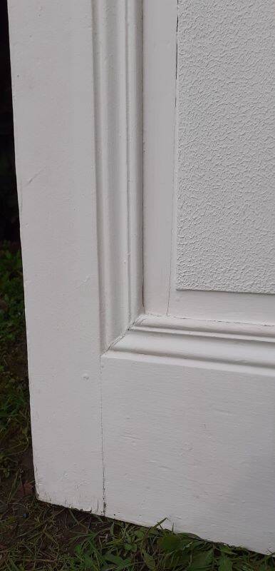 Communication door h221.5xl90cm old paneled, molded, interior