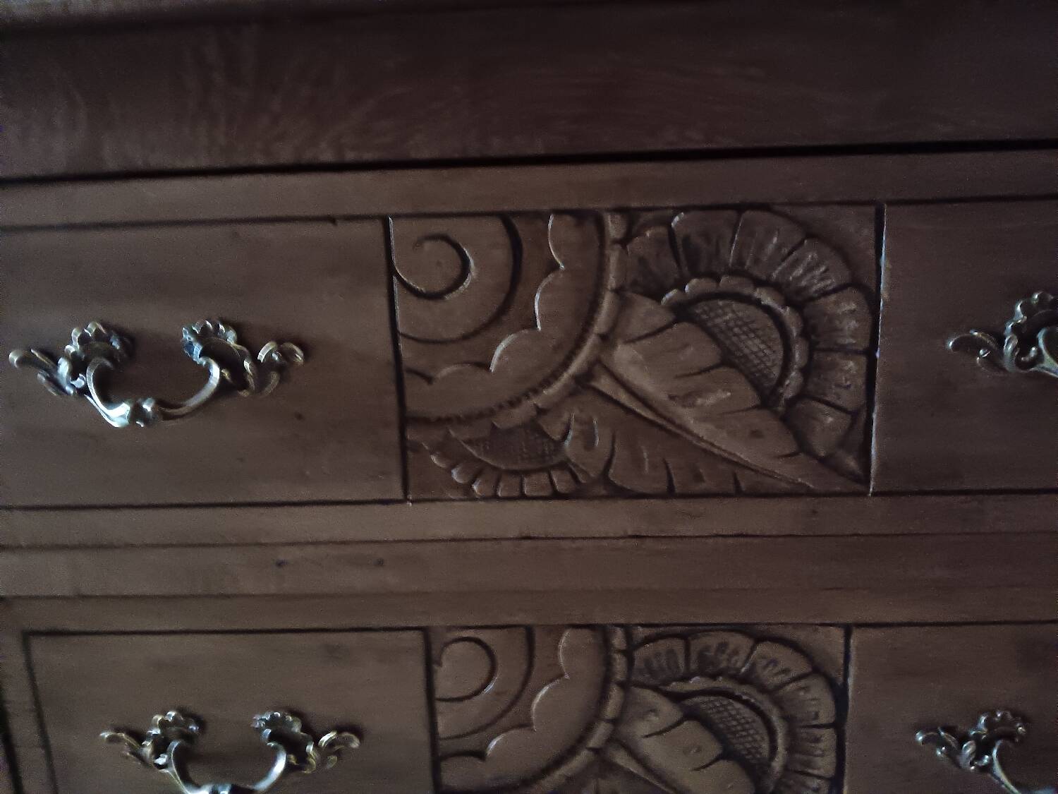 Vintage chest of drawers