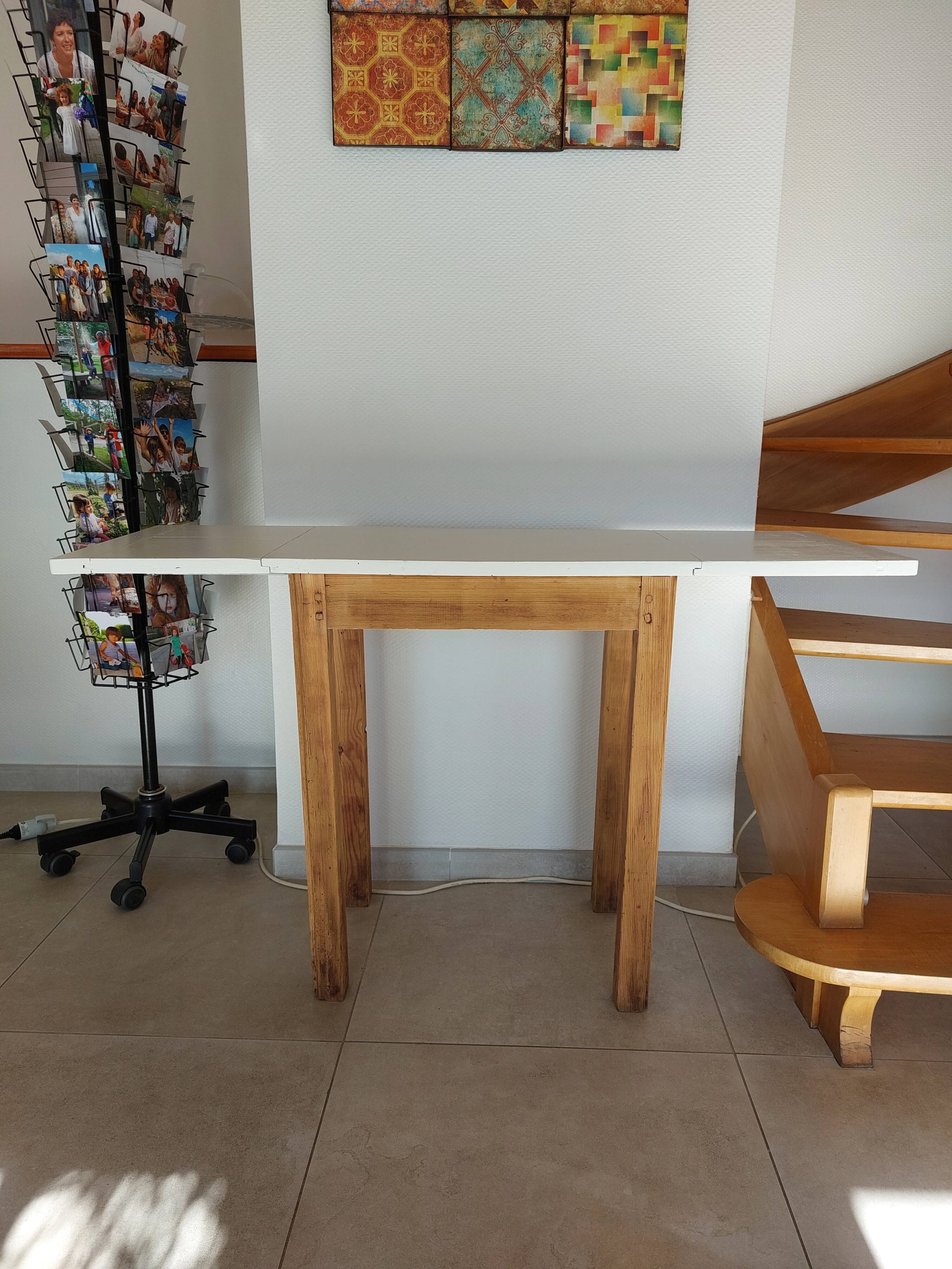 Console, table with extensions