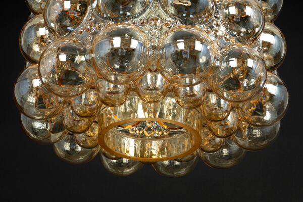 Grande suspension en verre à bulles ambre par Helena Tynell pour Limburg, Allemagne, années 1970